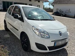 Weiß Gebraucht 2009 Renault Twingo Kleinwagen | 2.550 € (Fairer Preis)