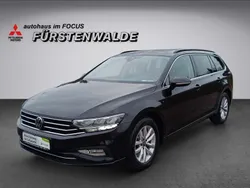 Schwarz Gebraucht 2023 VW Passat Business Kombi | 23.990 € (Teuer)