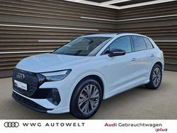 Weiß Gebraucht 2022 Audi Q4 e-tron Ambiente SUV | 31.980 € (Etwas zu teuer)