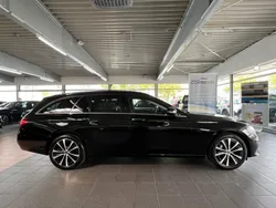 Ung. schwarz unilack Gebraucht 2019 Mercedes E300 Kombi | 28.999 € (Fairer Preis)