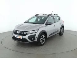 Grau Gebraucht 2023 Dacia Sandero Expression Kleinwagen | 18.840 € (Etwas zu teuer)