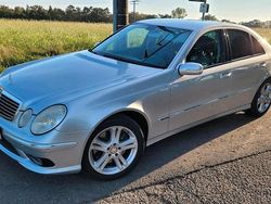 Silber Gebraucht 2005 Mercedes E500 Avantgarde Limousine | 5.999 € (Guter Preis)