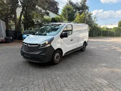 Weiß Gebraucht 2017 Opel Vivaro Van | 12.800 €