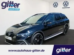 Grenadillschwarz metallic Gebraucht 2024 VW Golf Alltrack Kombi | 42.450 € (Teuer)