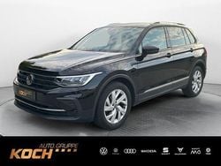 Deep black perleffekt Gebraucht 2022 VW Tiguan Active SUV | 24.960 € (Guter Preis)