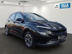 Schwarz metallic Gebraucht 2022 Hyundai Kona Select SUV | 17.489 € (Etwas zu teuer)