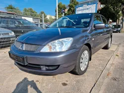 Grau Gebraucht 2006 Mitsubishi Lancer Comfort Edition Limousine | 2.490 € (Fairer Preis)