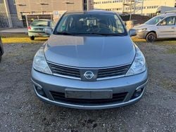 Grau Gebraucht 2008 Nissan Tiida Acenta Limousine | 1.950 € (Superpreis)