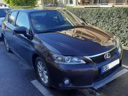 Braun Gebraucht 2012 Lexus CT200h Limousine | 7.299 € (Fairer Preis)