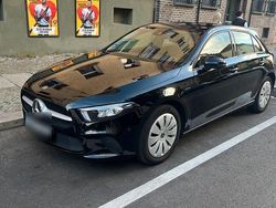 Schwarz Gebraucht 2020 Mercedes E250 Kleinwagen | 20.900 €