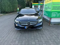 Blau Gebraucht 2018 Mercedes E350 Limousine | 29.000 € (Fairer Preis)