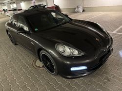Grau Gebraucht 2010 Porsche Panamera Limousine | 26.990 € (Fairer Preis)