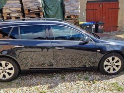 Schwarz Gebraucht 2013 Opel Insignia Kombi | 9.000 € (Etwas zu teuer)