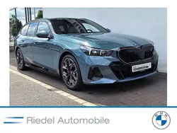 Cape york grün metallic Gebraucht 2024 BMW i5 M Sport Limousine | 62.370 €