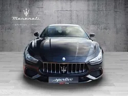 Schwarz Gebraucht 2020 Maserati Ghibli Coupé | 55.111 € (Fairer Preis)