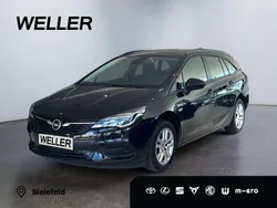 Onyx schwarz Gebraucht 2021 Opel Astra Edition Kombi | 15.890 € (Fairer Preis)