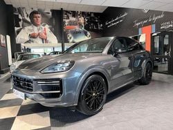 Grau Gebraucht 2024 Porsche Cayenne Turbo E-Hybrid SUV | 176.900 € (Fairer Preis)