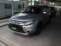 Silber Gebraucht 2018 Mitsubishi Outlander Edition SUV | 15.990 € (Fairer Preis)