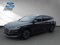 Grau Gebraucht 2024 Ford Focus Titanium Kombi | 19.981 € (Superpreis)