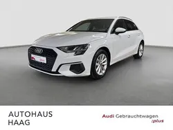 Gletscherweiß metallic Gebraucht 2022 Audi A3 Business | 22.500 € (Fairer Preis)