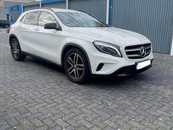 Weiß Gebraucht 2015 Mercedes GLA200 Urban SUV | 12.800 € (Guter Preis)