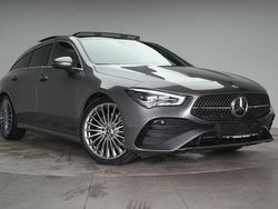 Grau Gebraucht 2025 Mercedes CLA200 Shooting Brake Advanced Kombi | 35.990 €