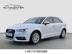 Weiß Gebraucht 2013 Audi A3 Sportback Ambiente Limousine | 10.770 € (Guter Preis)