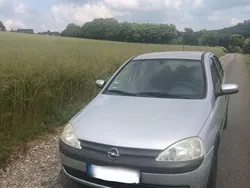 Silber Gebraucht 2001 Opel Corsa Comfort Limousine | 750 € (Guter Preis)