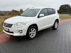 Weiß Gebraucht 2011 Toyota RAV4 Life SUV | 7.490 € (Fairer Preis)