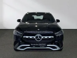 Unilack nachtschwarz Gebraucht 2023 Mercedes GLA200 SUV | 37.990 € (Fairer Preis)