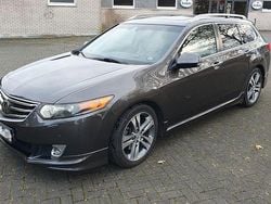 Grau Gebraucht 2009 Honda Accord Executive Kombi | 9.350 € (Etwas zu teuer)