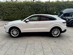 Weiß Gebraucht 2021 Porsche Cayenne Sport SUV | 57.980 €