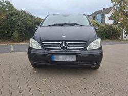 Schwarz Gebraucht 2009 Mercedes Viano Van / Kleinbus | 10.500 € (Superpreis)