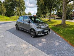 Grau Gebraucht 2022 Smart ForFour Electric Drive Prime Kleinwagen | 13.650 € (Etwas zu teuer)