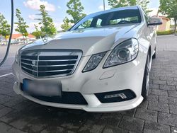 Weiß Gebraucht 2025 Mercedes E350 Limousine | 12.000 €