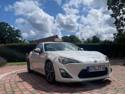 Weiß Gebraucht 2016 Toyota GT86 GT Coupé | 22.999 € (Guter Preis)