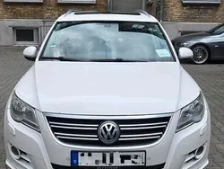 Weiß Gebraucht 2011 VW Tiguan R-line SUV | 7.350 € (Guter Preis)