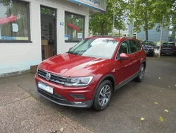Rot Gebraucht 2017 VW Tiguan Sound SUV | 17.950 € (Guter Preis)