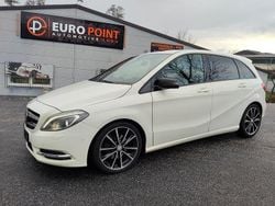 Weiß Gebraucht 2013 Mercedes B180 Van / Kleinbus | 7.000 € (Guter Preis)
