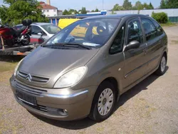 Grau Gebraucht 2009 Citroën Xsara Picasso Tendance Van / Kleinbus | 2.900 € (Etwas zu teuer)