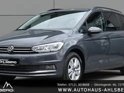 Delfingrau Gebraucht 2023 VW Touran Comfortline Van / Kleinbus | 36.900 € (Teuer)