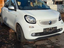 Weiß Gebraucht 2017 Smart ForFour Kleinwagen | 7.800 € (Fairer Preis)