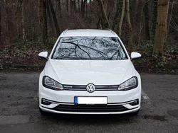Weiß Gebraucht 2018 VW Golf VII Sound Kombi | 12.300 € (Guter Preis)