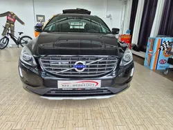 Schwarz Gebraucht 2016 Volvo XC60 Summum SUV | 17.850 € (Etwas zu teuer)