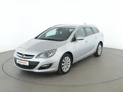 Silber Gebraucht 2015 Opel Astra Exklusiv Kombi | 11.340 € (Etwas zu teuer)