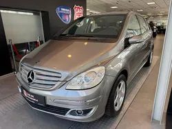 Grau Gebraucht 2008 Mercedes B200 Van / Kleinbus | 6.490 € (Fairer Preis)