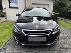 Schwarz Gebraucht 2015 Peugeot 308 Kombi | 8.200 € (Fairer Preis)