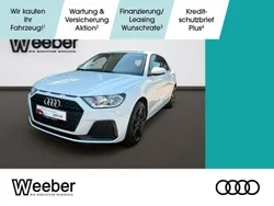 Gletscherweiß (metallic) Gebraucht 2024 Audi A1 Sportback Design Kleinwagen | 20.840 € (Superpreis)