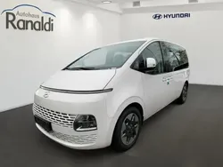 Weiss Gebraucht 2024 Hyundai Staria Trend Van | 44.990 € (Fairer Preis)