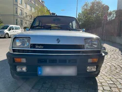 Grau Gebraucht 1982 Renault R5 Kleinwagen | 22.999 €